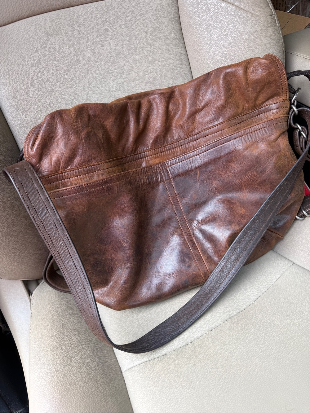 Rough & Tumble Rustic Pecan Open Pocket Borough Leather Crossbody Bag